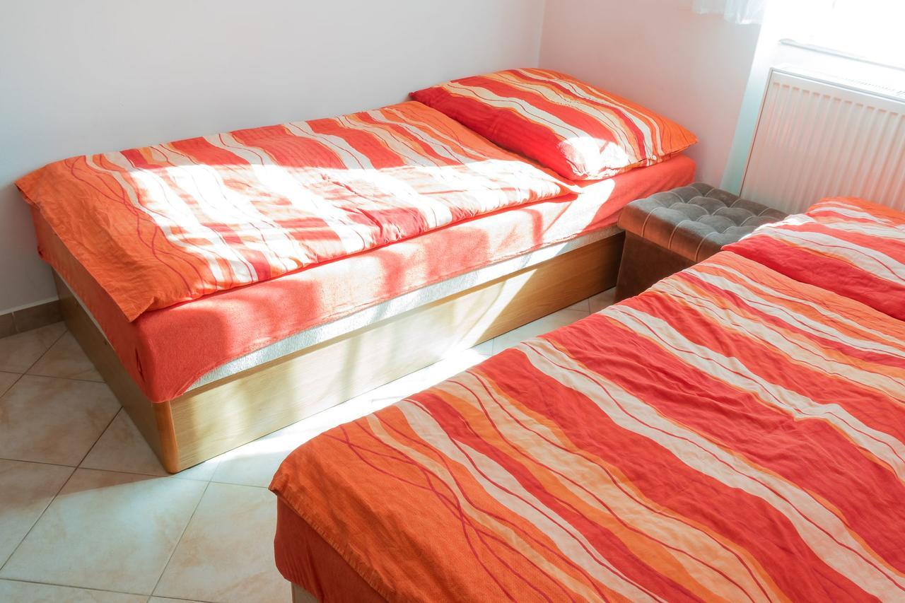 Alton Garni Hotel Ceske Budejovice Luaran gambar